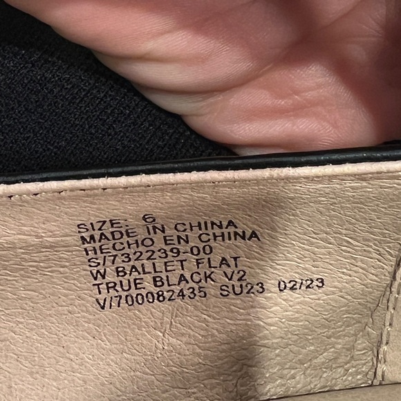 Classic Black Ballet Flats Gap women’s size 6 like new condition - Picture 8 of 8